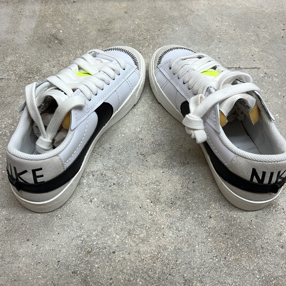 New with box - Men’s Nike Blazer Low ´77 Jumbo - DN2158 101 - Picture 6 of 8